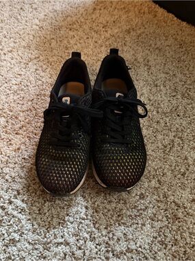 Ryker tennis shoes